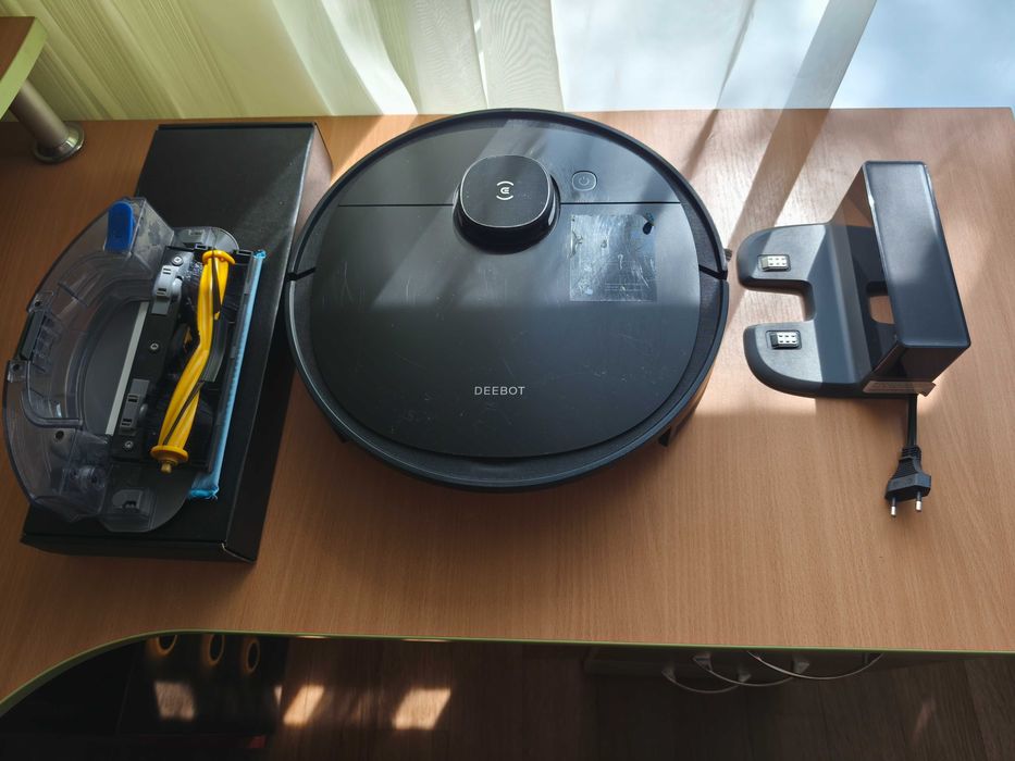 Робот-пилосос ECOVACS DEEBOT OZMO 950 Black