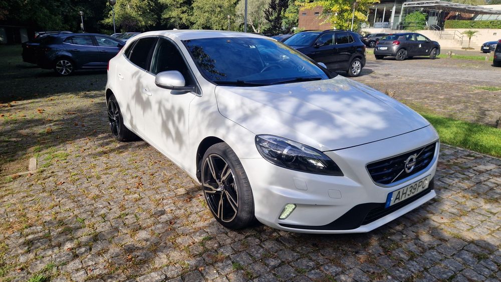 Volvo V40 D2 R-Design 2.0 2015