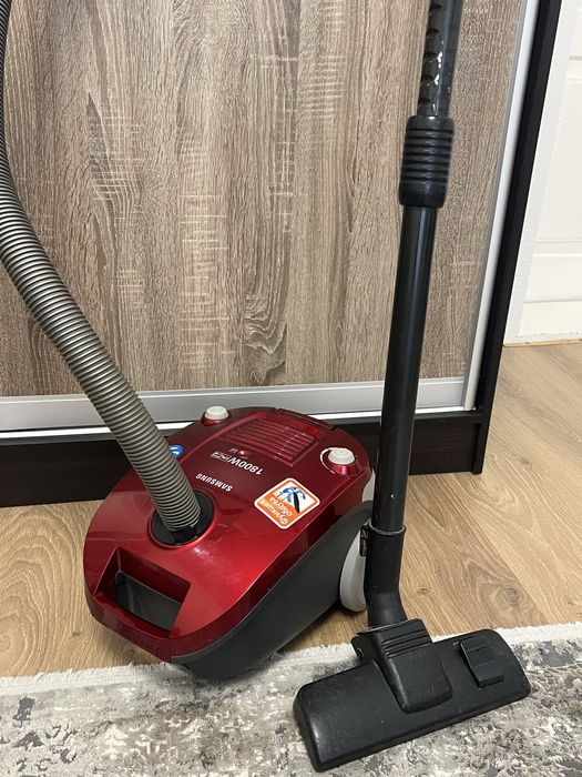 Пилосос Samsung 1800W SC4180 – у хорошому стані
