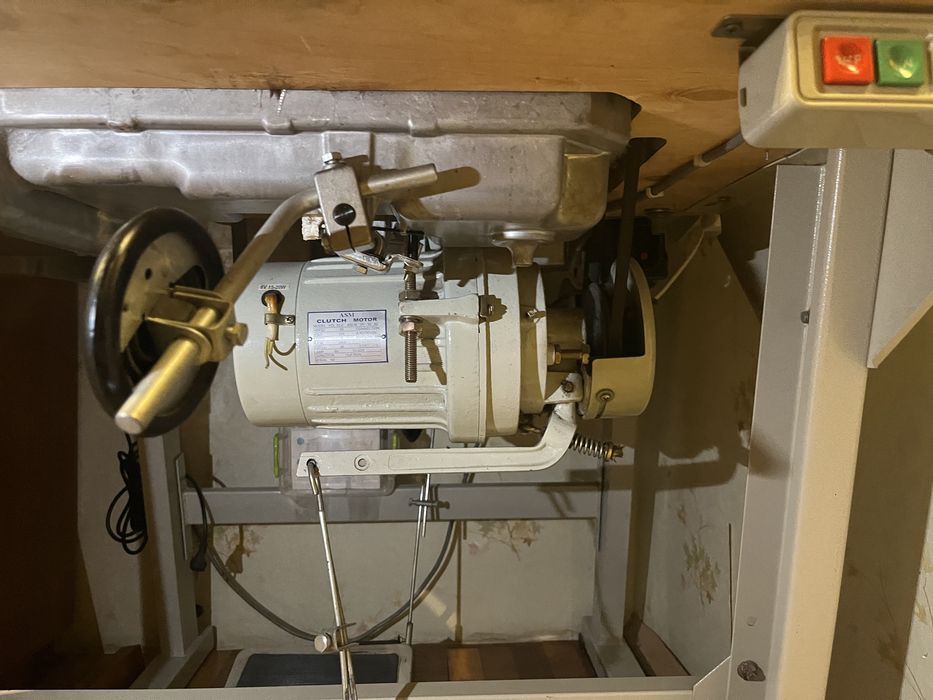 SIRUBA L818F-H1 швейна машинка