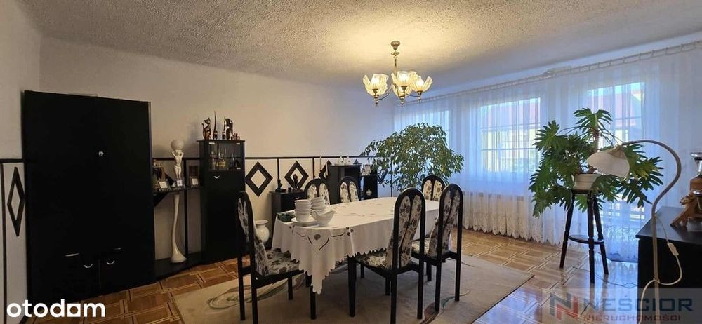 Dom z niezależnym lokalem, Siedlce, Łowcza