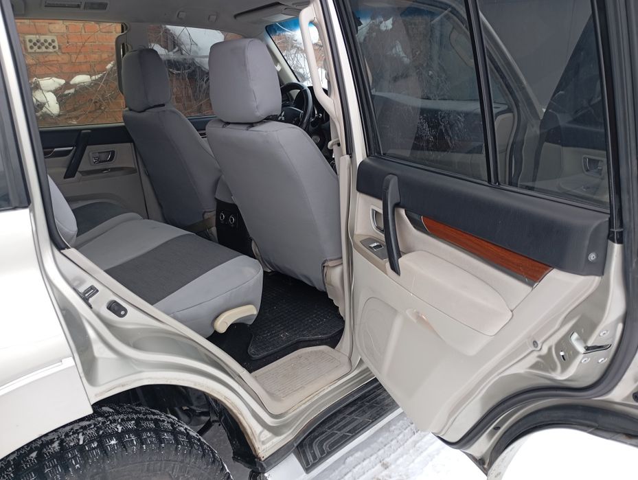 Міцубісі паджеро вагон 2007 газ- бензин