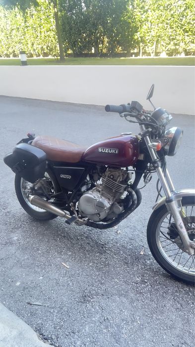 Suzuki GN 250.