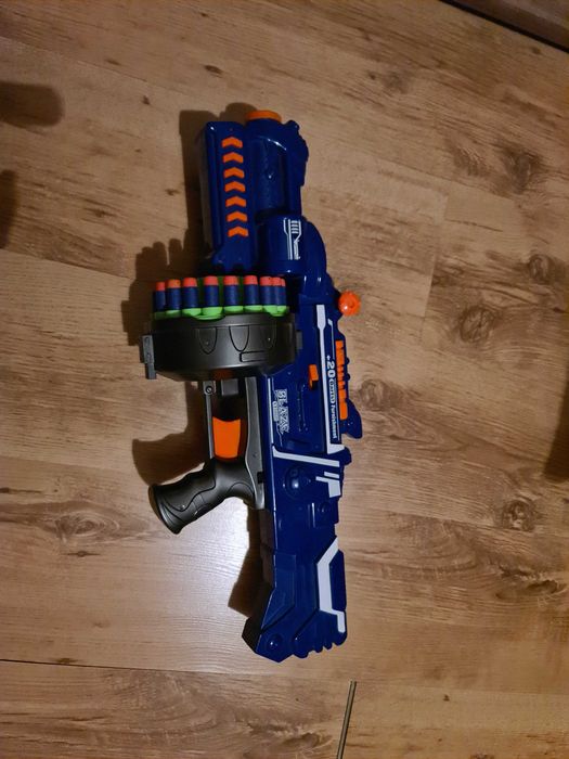 Pistolet na strzałki na baterie