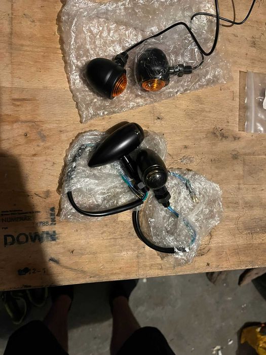 Material Café Racer Brat Piscas