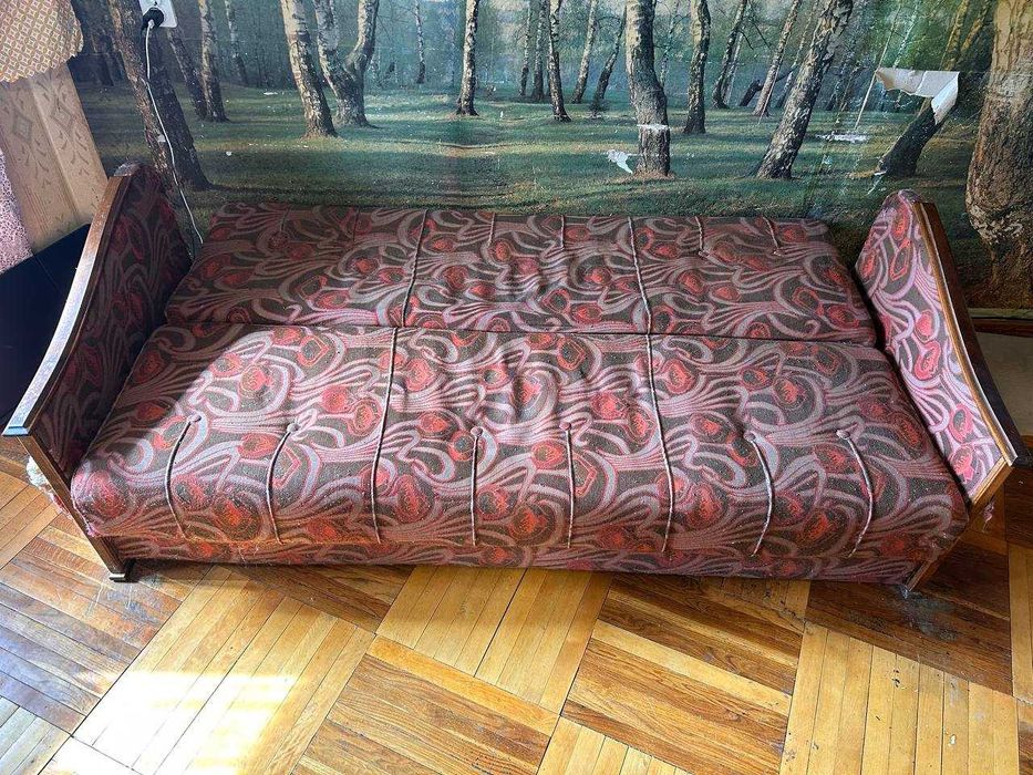 Диван розкладний (безкоштовно, самовивіз)