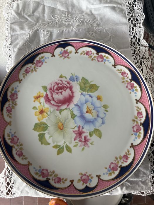 3 Peças T.Limoges 1 caixa e 2 pratos para bolos