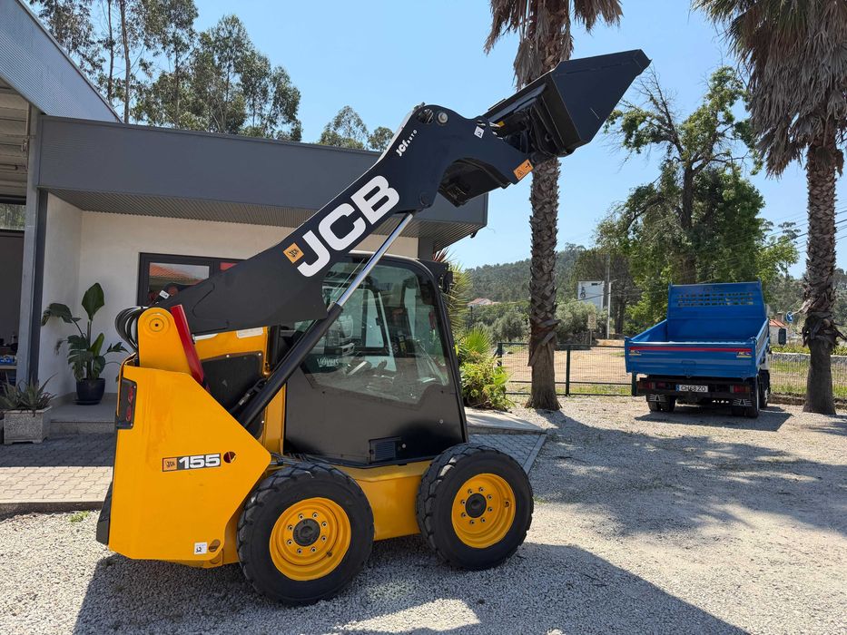 Máquina JCB 155 Robot