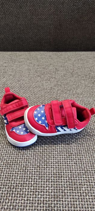 Кросівки дитячі фірмові Adidas