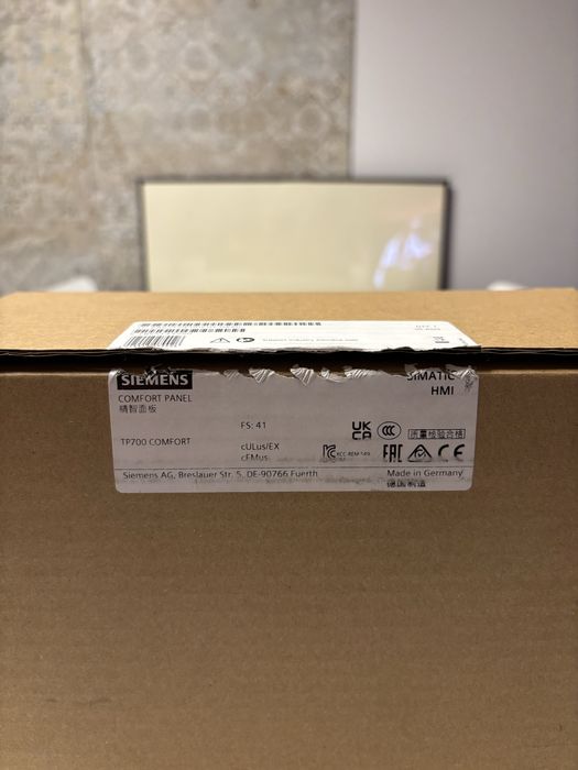 Panel HMI Siemens TP700 Comfort panel 1P 6AV2124-0GC01-0AX0