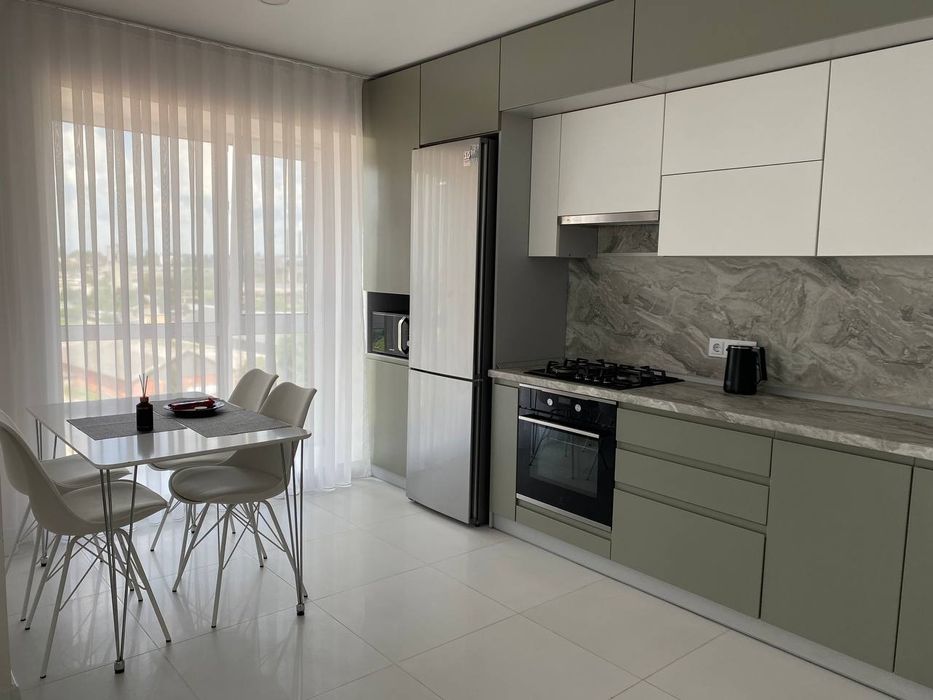 Bright Gray. Нові затишні апартаменти по вулиці Збаразька 29а подобово