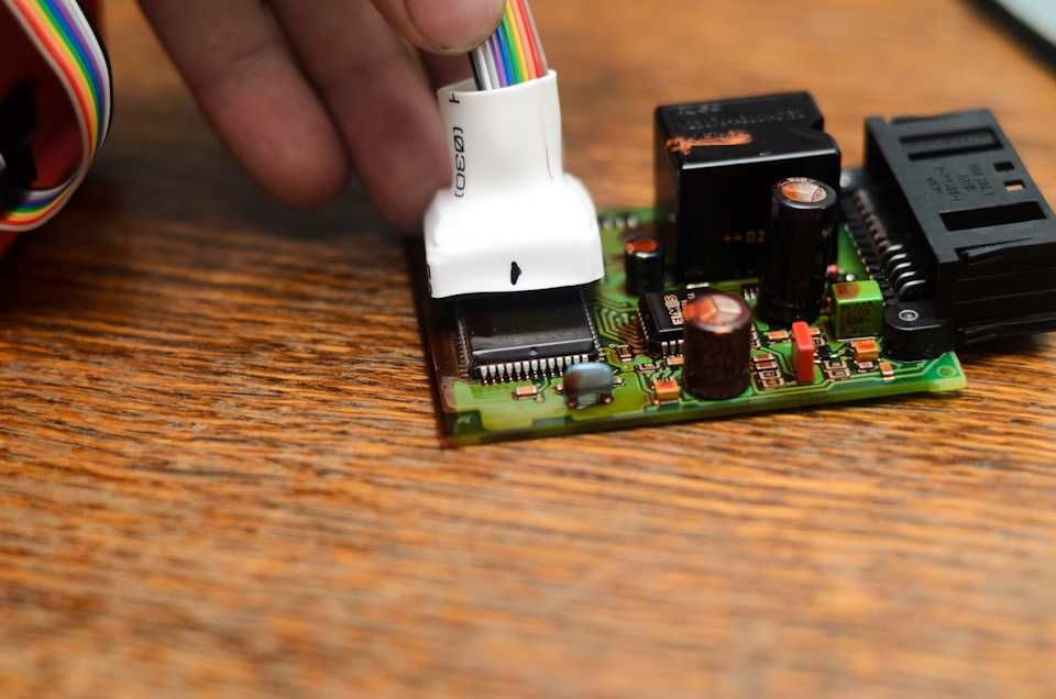 AK90+ программатор ключів автомобілей BMW.