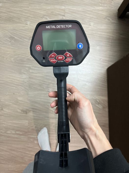 Продам металлоискатель новый