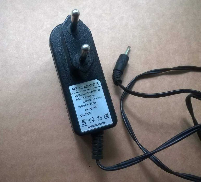 Планшет Pixus Play Two + блок живлення