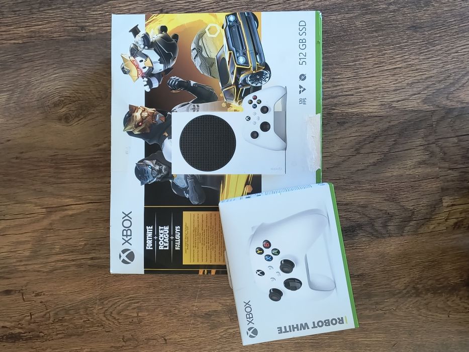 Xbox series S z Padem