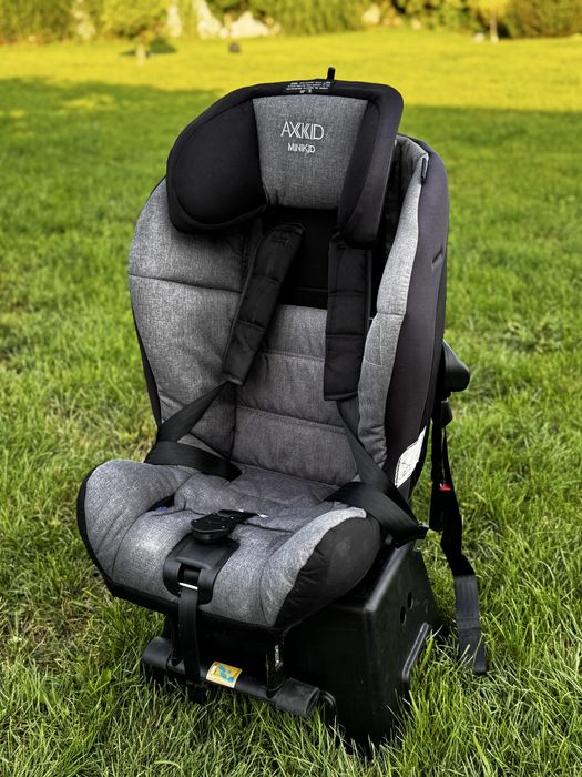 Fotelik Axkid mini kid 1 krótko używamy z gratisami