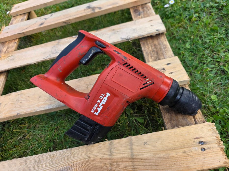 HILTI TE 4-A22 młotowiertarka o mocy 2j