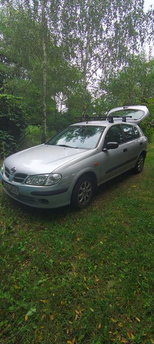 Nissan Almera