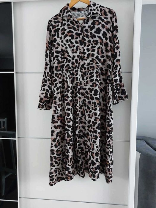 Cudna elegancka sukienka panterka