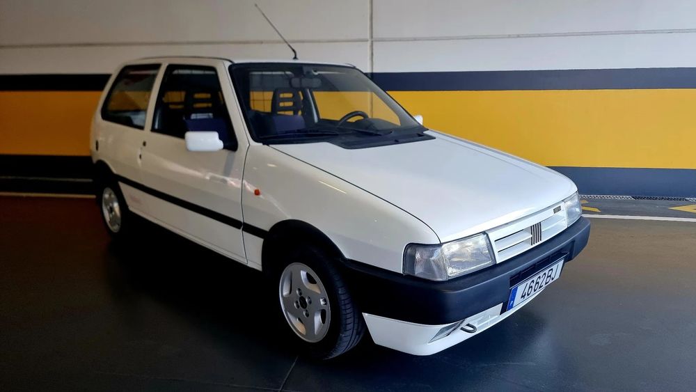 Fiat Uno TD532554779869859841