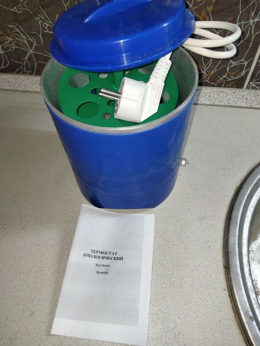 Термостат біологічний (водяна баня)