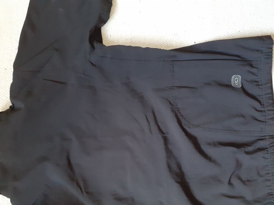 Casaco desportivo manga curta impermeável