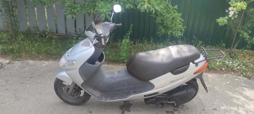 Продам мопед сузукі.
