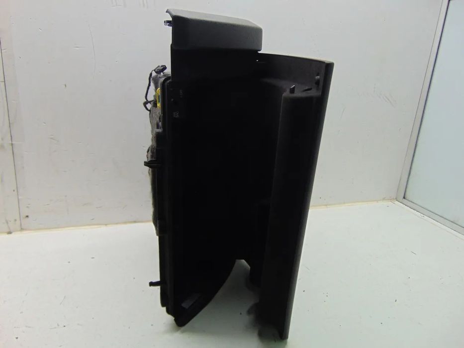 Audi A4 carrinha porta luvas