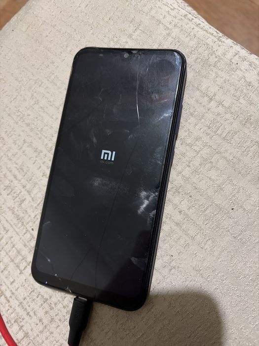 Redmi 7 (завис на заставке)