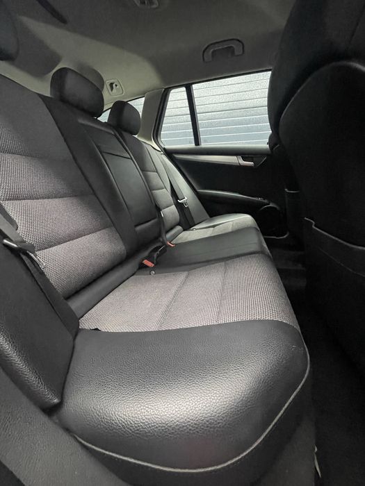 MERCEDES BENZ C 220 Avantgard