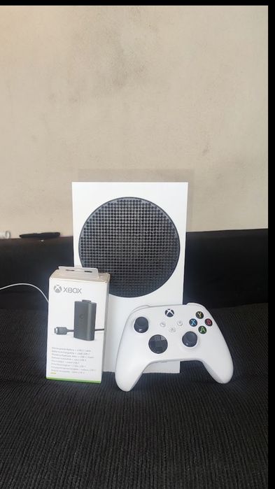 Xbox Series S Branca 512GB + Comando + Bateria Original
