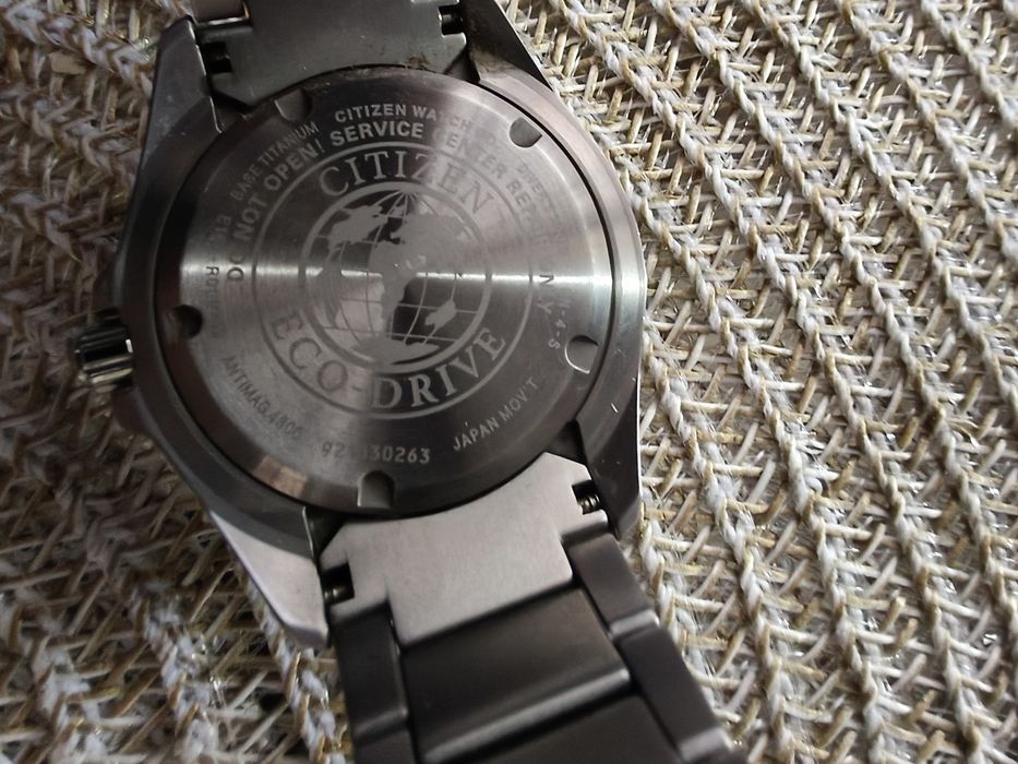 Zegarek Citizen tytanowy 200m