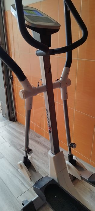 Orbitrek Crane Power X A – solidny sprzęt do treningu w domu