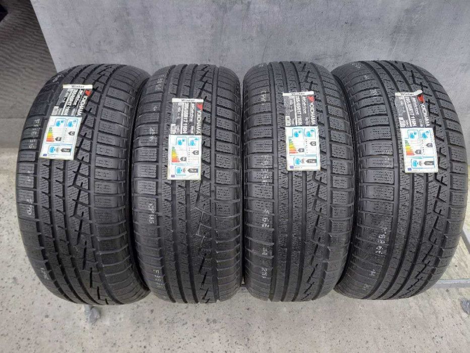 Резина зимова. НОВА 285/65 R17 Yokohama W.Drive V902B
