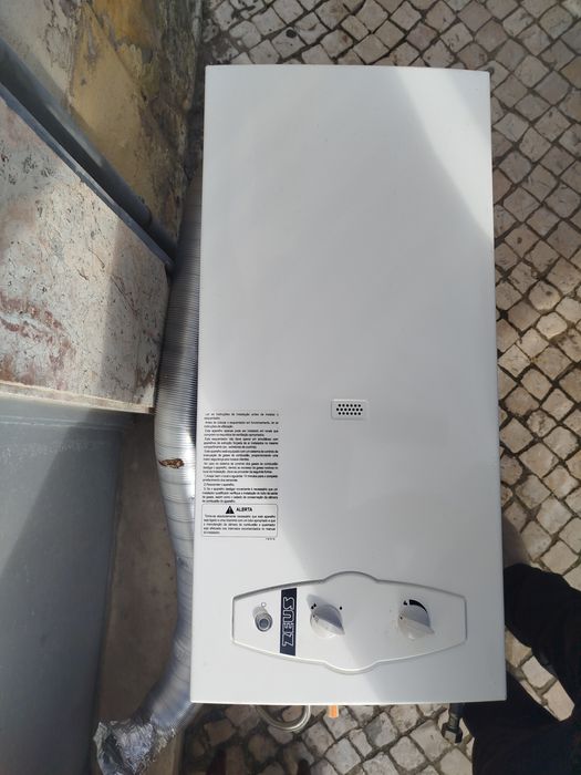 Esquentador Zeus semi-novo