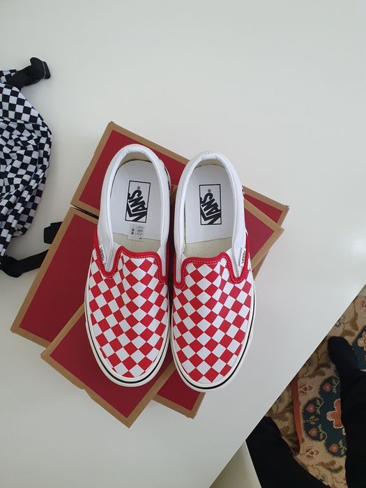 Vans originais novos em caixa numero 40