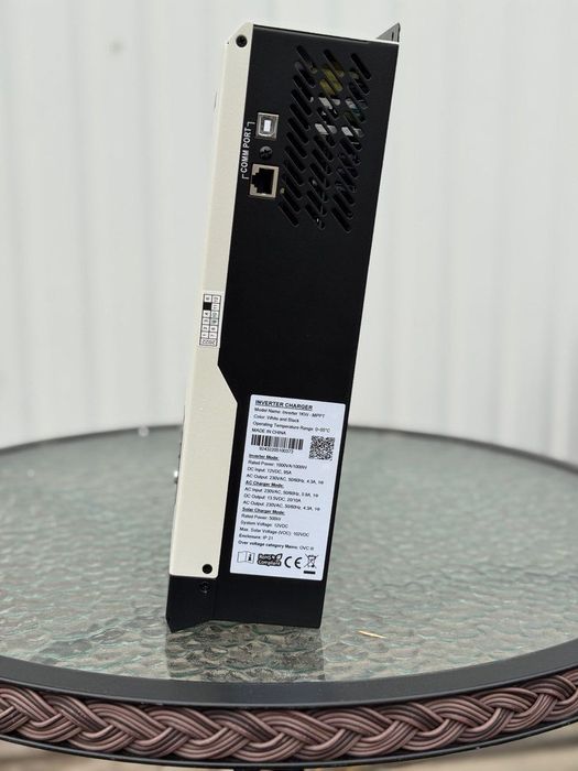 Інвертор гібридний Voltronic 1000 Вт