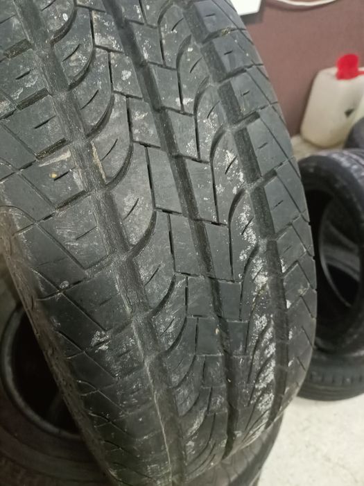 225 70 R15 C Semperit