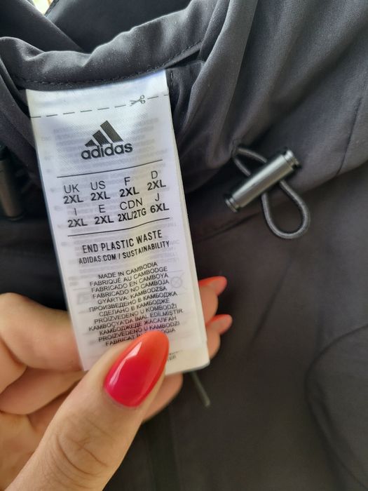 Wiatrówka kurtka Adidas rozm XXL rozm2Xl lekka i wygodna