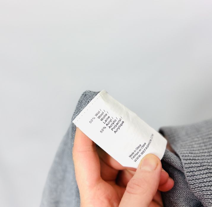 Szary sweter z szalowym kołnierzem L 40