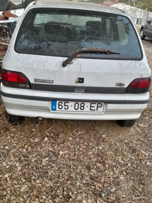 Vendos dois Renault clios