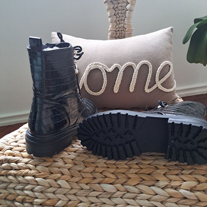 Botas pretas 39 novas