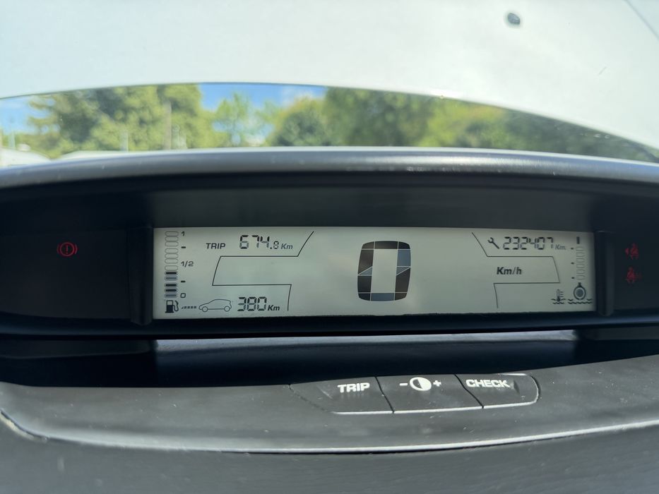 Samochód Citroen C4