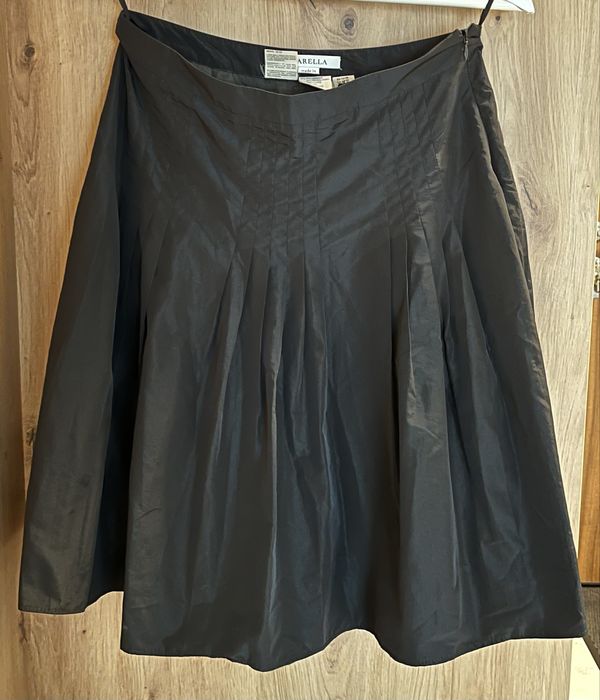 Czarna Spódnica marki Marella