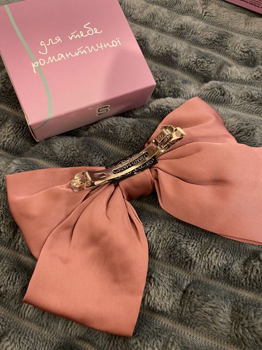 Атласний рожевий