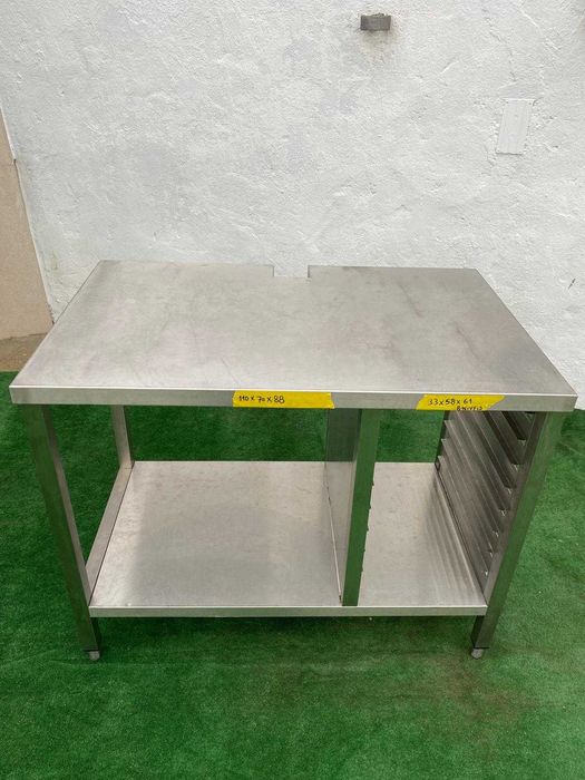 Bancada em neutra inox para forno