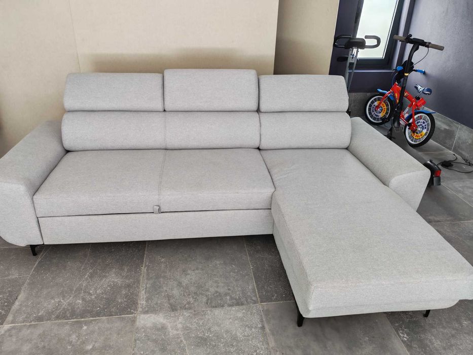 Sofá cama cinzento
