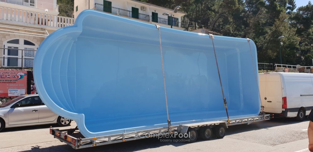 Basen ogrodowy poliestrowy wkopywany 7,7x3,1x1,55 z osprzętem
