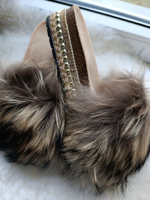 klapki z futerkiem naturalnym