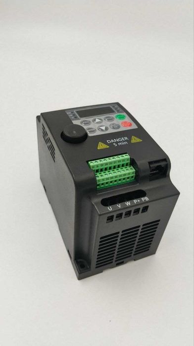380V 1,5kW 7A 3Ф — частотний перетворювач SUSWE SU300 (380В-380В)